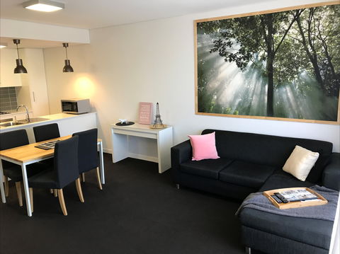 Canberra Furnished Accommodation - Brisbane 4u 2