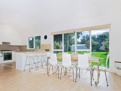 Century 21 SouthCoast: Tennis Elbow - Tourism Brisbane 1