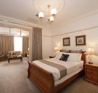 Cobb  Co Court Boutique Hotel - Tourism Brisbane