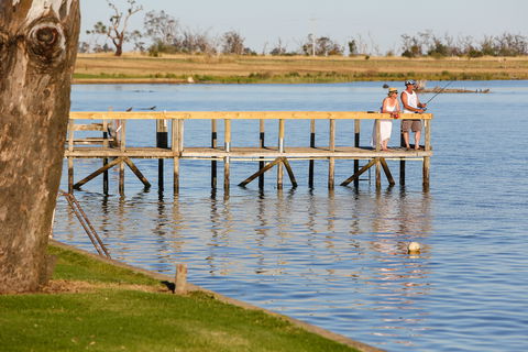 DC On The Lake - Tourism Brisbane 1