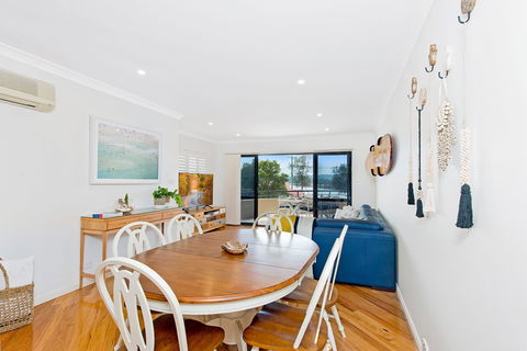 Dolphin Cove  North Haven - Brisbane 4u 1