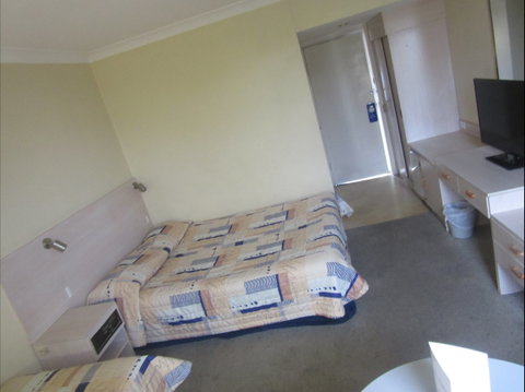 El Toro Motor Inn - Tourism Brisbane 0
