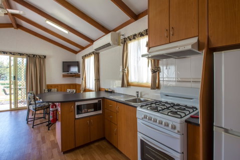 Euston Cabin Resort - Tourism Brisbane 2