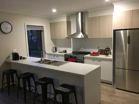 Falls Cottage Whitfield - Tourism Brisbane 1