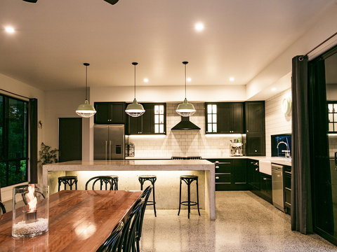 Friday Sabai - Brisbane Tourism 2