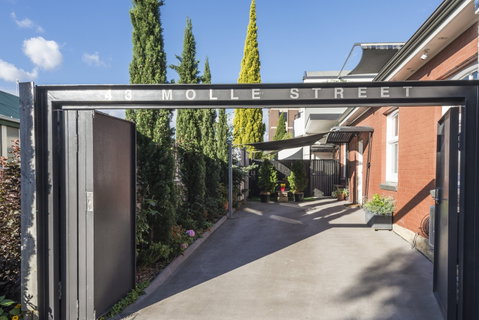 Hobart Cityscape Apartment 4 Studio - Tourism Brisbane 0