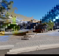 Johlie's Boathouse - Brisbane Tourism