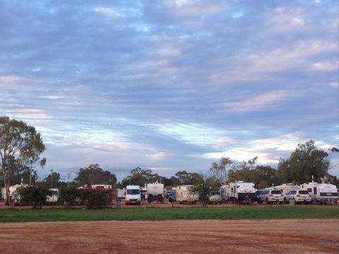 Lightning Ridge Holiday Park - Tourism Brisbane 2