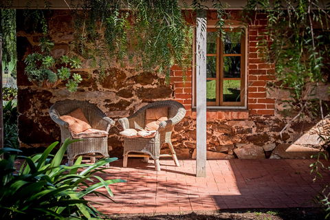 Lucy's House - Tourism Brisbane 0