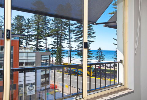 Manly Paradise Beachfront Motel And Apartments - Brisbane 4u 1