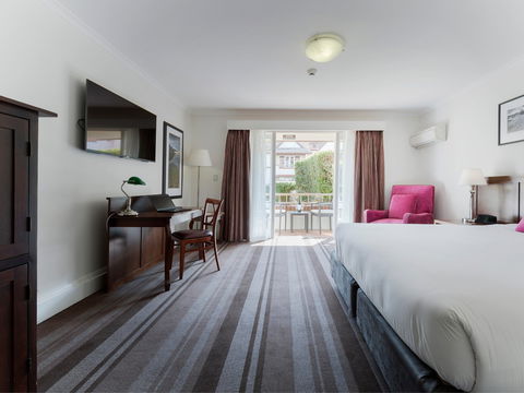 Mercure Canberra - Tourism Brisbane 2