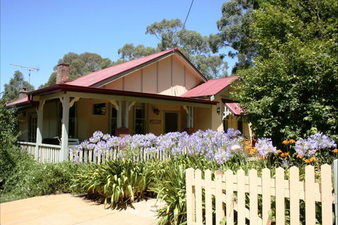 Morvern Valley Farm Stay Cottages - Tourism Brisbane 0