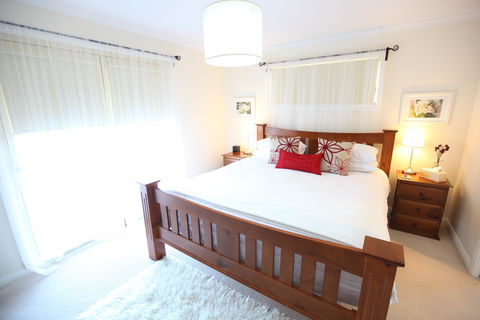 One Tree Bed And Breakfast: The Suite And The Retreat - Brisbane Tourism 0