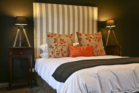 One Paddock Currency Creek Villas And RETREAT - Tourism Brisbane 1