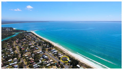 On The Beach Jervis Bay - Brisbane Tourism 0