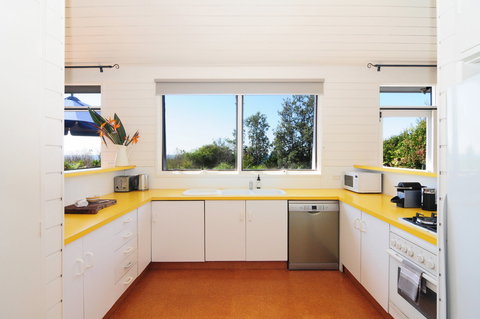 On The Beach Jervis Bay - Brisbane Tourism 1