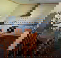 Phoenix Cottage - Brisbane Tourism