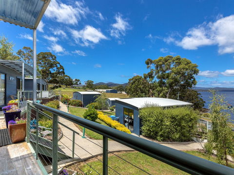 Port Huon Cottages - Tourism Brisbane 1