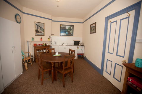 Saints And Sinners B&B - Brisbane 4u 1