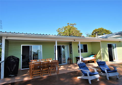 Sea Dreamer Cottage In Waldegrave - Brisbane 4u 2