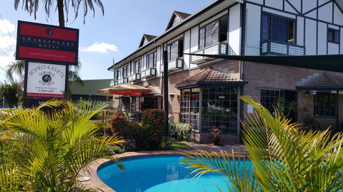 Shakespeare Motel - Tourism Brisbane 0