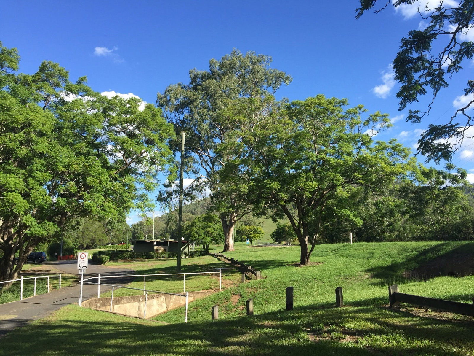 Somerset Dam QLD Tourism Brisbane