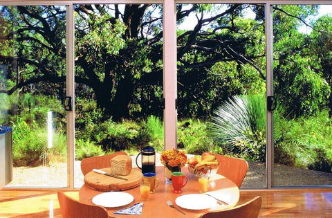 Southern Ocean Retreats - Ridgetop Retreats - Tourism Brisbane 2