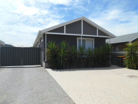 Stormbird Retreat - Tourism Brisbane 0