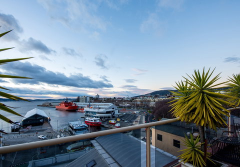 Sullivans Cove Apartments - Brooke St 4br Penthouse - Brisbane Tourism 1