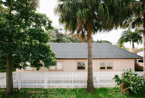 The Palm Cottage At Coledale Beach - Brisbane 4u 0