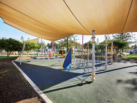 Toowoon Bay Holiday Park - Brisbane 4u 2