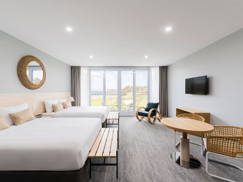 Abode Malua Bay - Brisbane Tourism 2