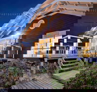 Alchemy On Island Beach - Brisbane 4u