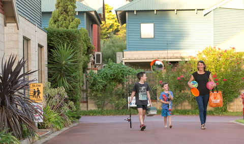 Amalfi Resort  Busselton - Brisbane 4u 0