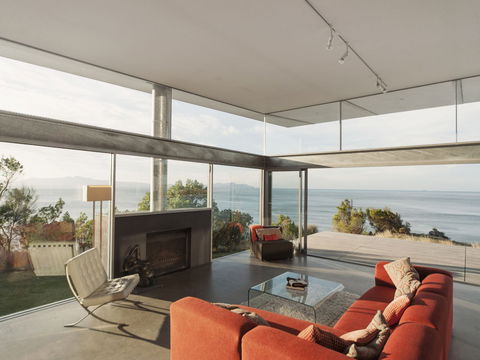 Avalon Coastal Retreat - Brisbane 4u 1