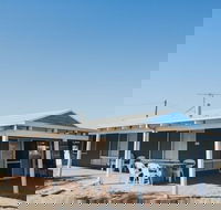 Bay Beach House - Tourism Brisbane
