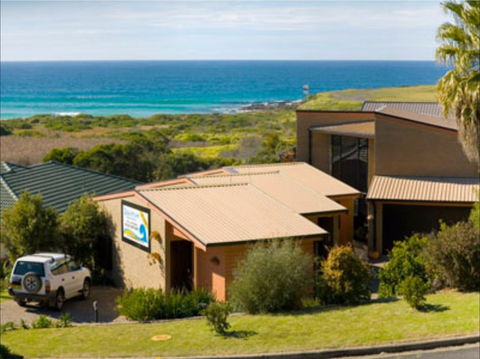 Beachfront Apartments Narooma - Tourism Brisbane 0