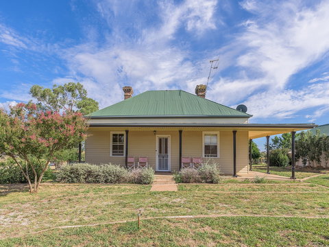 Bulwara Farmhouse - Brisbane Tourism 1