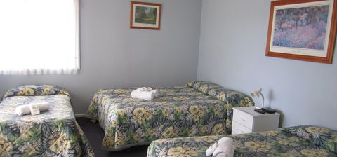 Canberran Lodge - Brisbane Tourism 1