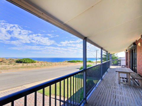 Century 21 SouthCoast: Beach House At Moana - Tourism Brisbane 0
