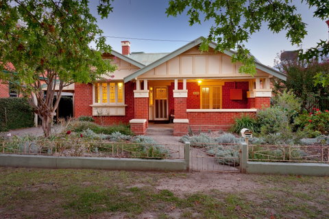 Central Crisp - Tourism Brisbane 0