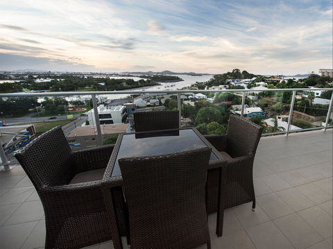 Curtis Central Apartments - Brisbane 4u 2