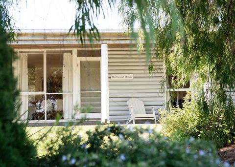 Driftwood House - Robe Retreats - Brisbane Tourism 0