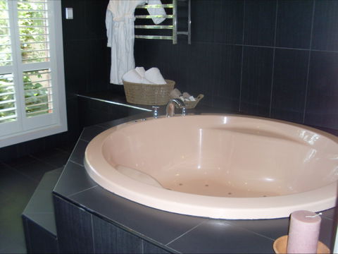 Federation Motor Inn - Tourism Brisbane 0