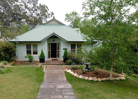 Highview House - Tourism Brisbane 0