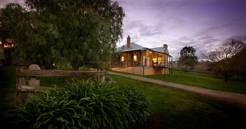 Longview Vineyard Accommodation - Brisbane Tourism 0
