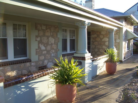 MacDonnell House, Naracoorte - Tourism Brisbane 0