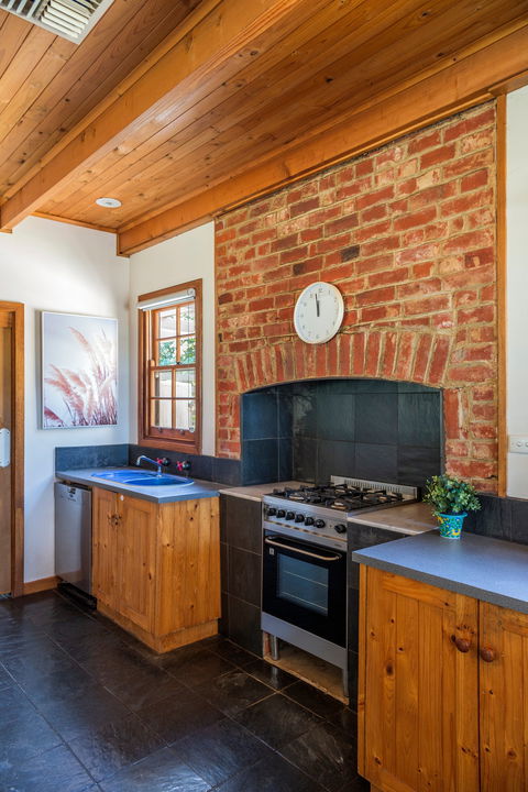 McLaren Vale Getaways - Brisbane 4u 2