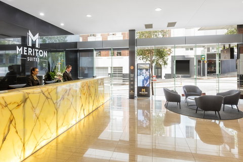 Meriton Suites Adelaide Street, Brisbane - Tourism Brisbane 1