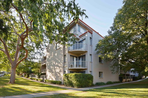 Pinnacle Apartments - Tourism Brisbane 1